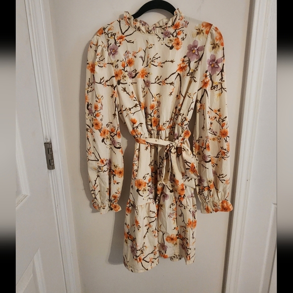 SHEIN Dresses & Skirts - ❤️SHEIN Cream Cherry Blossom Long Sleeve Dress. Large